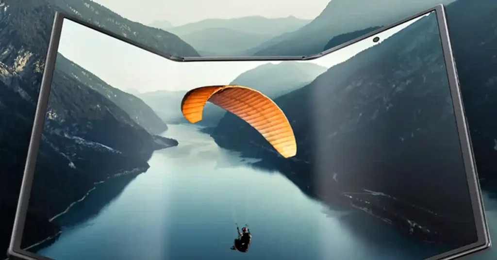 Samsung Galaxy Z TriFold with 200MP camera and dynamic AMOLED display