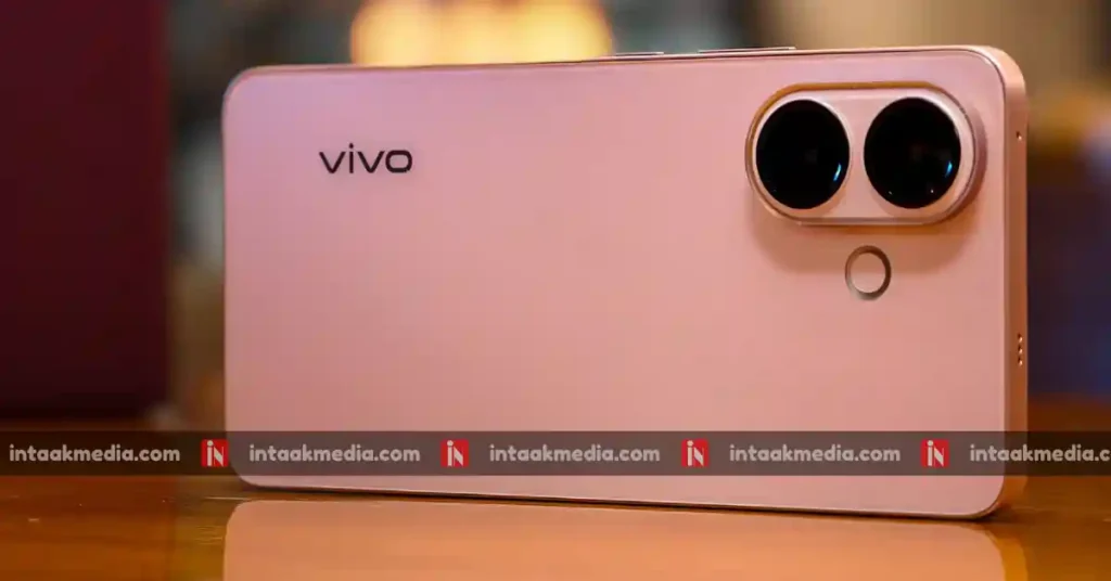 Vivo V70 FE Smartphone showcases its sleek design