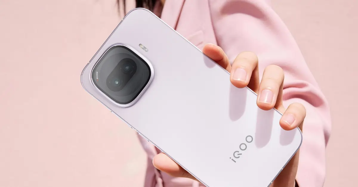 Motorola Razr FIFA 2026 Edition: Specs, Price, and Comparison