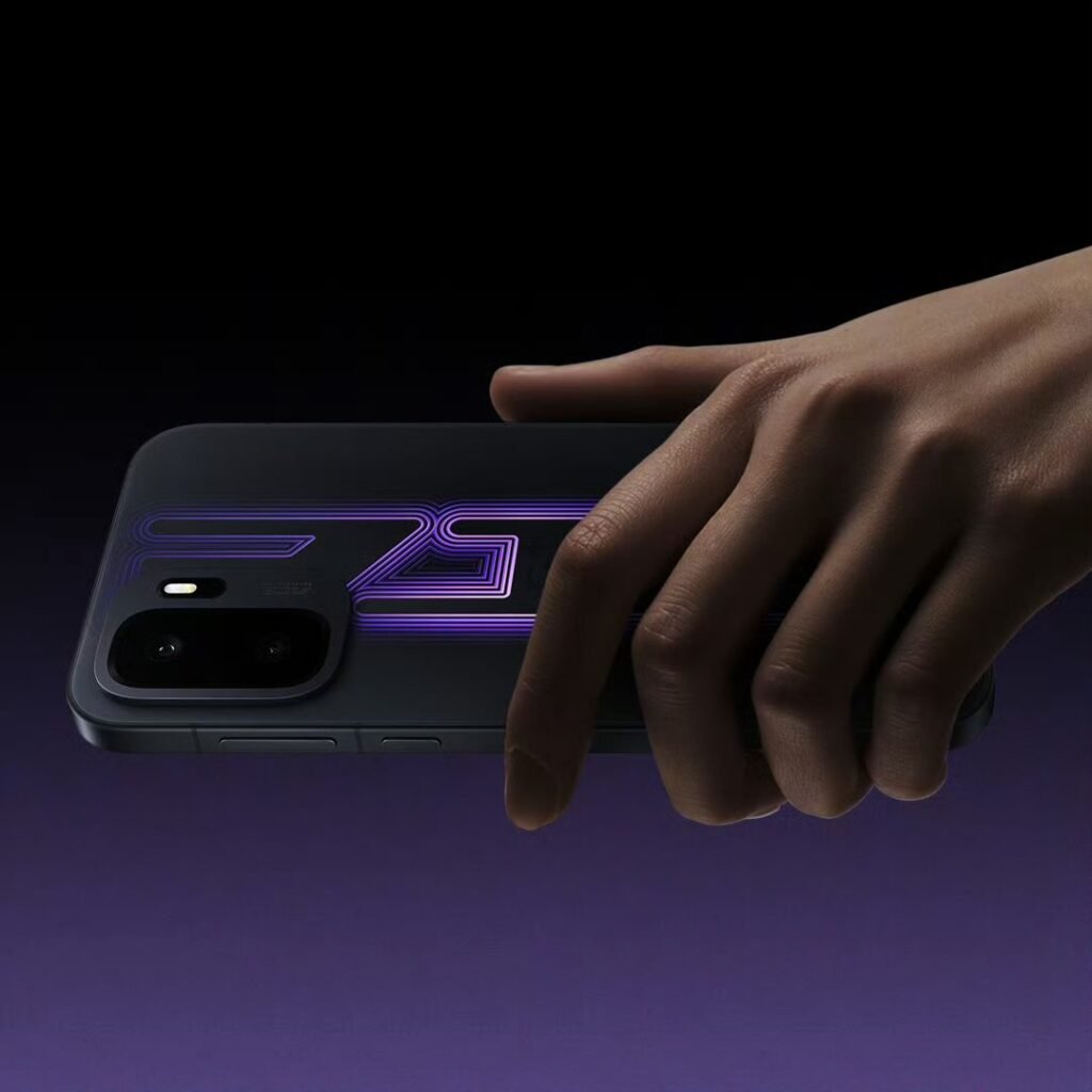 OnePlus Ace 6 Ultra features an 8,500mAh battery