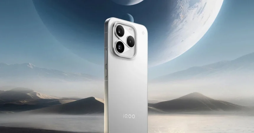 iQOO 16 Release Date Confirmed: 50MP Camera Upgrade and In-Store Demos 1 iQOO 16 50MP Camera